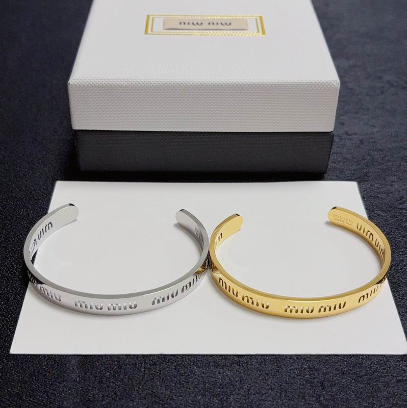 MiuMiu Bracelet 04yxh01